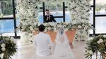 Happy Wedding! Serba Putih di Pemberkatan Edric Tjandra