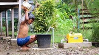 Melalui Program Hibah Air Minum, Pemerintah berupaya mengatasi permasalahan yang dihadapi MBR mendapatkan akses air bersih perpipaan PDAM akibat biaya pemasangan sambungan baru yang tidak terjangkau. Dari sisi PDAM, program ini mengurangi kapasitas berlebih (idle capacity) yang tidak termanfaatkan PDAM. Pool/Kementerian PUPR.