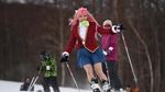 Aksi Sailor Moon Hingga Naruto Berlomba di Kontes Ski Jepang