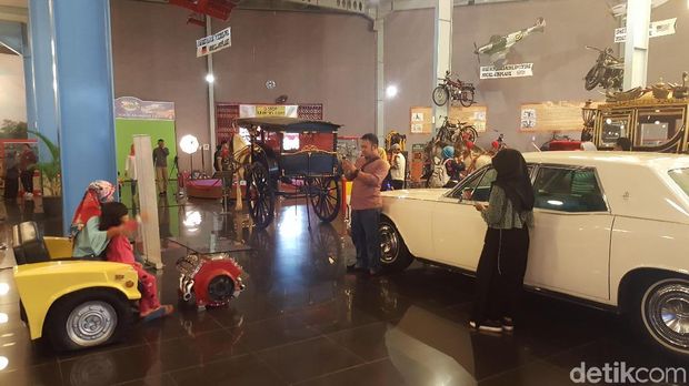 Tema tahun 2019 adalah otomotif 