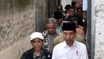 Jokowi Cek Sambungan Listrik Gratis di Gang Sempit Garut