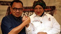 Kedua kubu tim sukses (timses) capres-cawapres Jokowi-Maruf Amin dan Prabowo-Sandiaga Uno hadir dalam diskusi Perspektif Indonesia. Dalam diskusi itu kedua timses capres mengungkapkan catatan kritisnya atas evaluasi debat perdana Pilpres 2019, Jakarta, Sabtu (19/1/2019).