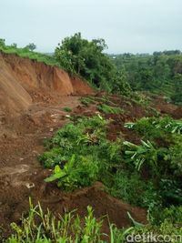 Banjir dan Tanah Longsor Terjang 12 Desa di Mojokerto dalam Semalam
