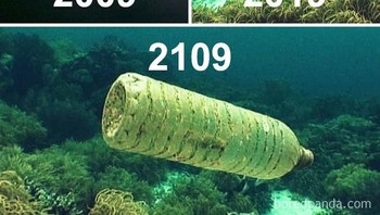 Nah ini sebagai pengingat, sampah plastik tidak akan terurai meski 100 tahun lamanya. Jadi jangan buang sampah sembarangan dan kurangi penggunaan plastik ya INETer. Foto: Bored Panda