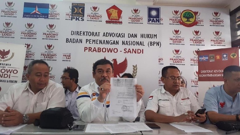 Cerita Nelayan di Karawang yang Disebut Sandiaga Dipersekusi Cerita Nelayan di Karawang yang Disebut Sandiaga Dipersekusi