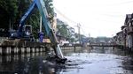 Lumpur Kali Tanjung Selor Dikeruk untuk Antisipasi Banjir