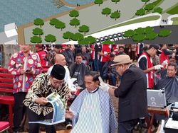 Bertemu Jokowi, Ridwan Kamil Ingin Situ Bagendit Jadi Destinasi Dunia Bertemu Jokowi, Ridwan Kamil Ingin Situ Bagendit Jadi Destinasi Dunia