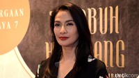 Di usianya yang tidak muda lagi, Maudy cantiknya awet ya boys! Istimewa/Noel.