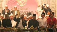 Pada acara tersebut turut dihadiri oleh Wakil Ketua MPR RI Ahmad Basarah, Wakil Gubernur Bali Tjokorda Oka Artha Ardana Sukawati, Bupati Badung I Nyoman Giri Prasta, Bupati Banyuwangi Abdullah Azwar Anas, Ketua DPRD Provinsi Bali I Nyoman Adi Wiryatama dan Ketua DPRD Kabupaten Tabanan I Ketut Suryadi. Foto: dok. Humas Pemkab Tabanan