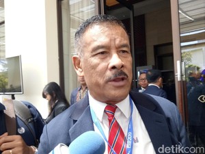 Umuh Usul KLB PSSI di Bandung