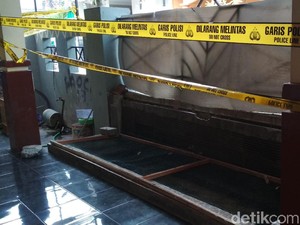 Simpan Buaya Muara dan Ular Piton, Rumah Warga di Blitar Digaris Polisi