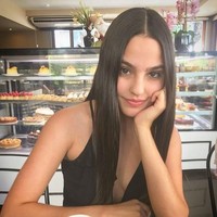 Ana mulai berlatih menerbangkan pesawat dua tahun lalu setelah mendapatkan inspirasi dari ayahnya. Foto: Dok. Instagram @anapaulacespedes