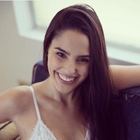 Setelah jatuh cinta pada dunia aviasi, Ana mulai berbagi foto perjalanannya kepada 49 ribu lebih pengikut di Instagramnya. Foto: Dok. Instagram @anapaulacespedes