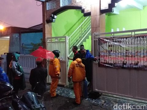 Diterjang Puting Beliung, Galvalum Panti Asuhan Terbang Sejauh 30 Meter