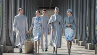Hainan Airline merupakan maskapai asal Tiongkok yang menampilkan busana khas tradisional tapi juga bergaya modern. Istimewa/says.com.