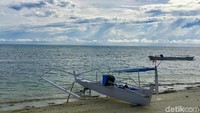 Untuk memberikan rasa nyaman kepada setiap pengunjung, di Pantai Palippis juga telah dibangun sejumlah gazebo, aula untuk pertemuan, serta dilengkapi fasilitas MCK, dengan areal parkir yang cukup luas. (Abdy Febriady/detikTravel)