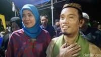 Ada kabar duka dari istri ustaz Maulana yang wafat akibat kanker usus pada Minggu (20/1) malam di Makasar. Muhammad Taufiqqurahman/detikHOT