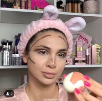 Kreatif! Ibu Ini Jadikan Telur Rebus Sebagai Pengganti 'Beauty Blender'