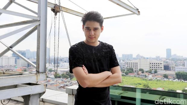 Pacaran, Prilly dan Maxime Tak Mau Dianggap Satu Paket dalam Bekerja