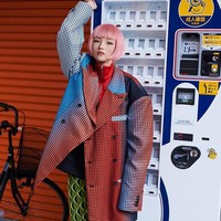 Dengan semakin banyaknya follower bukan tak mungkin model virtual ini ke depannya jadi saingan influencer dan blogger fashion. Foto: Instagram @imma.gram