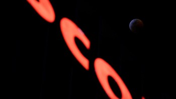 Daerah lain di Meksiko seperti Monterrey juga tampak gerhana Bulan tersebut, hanya saja tidak terlalu jelas. Foto: Reuters