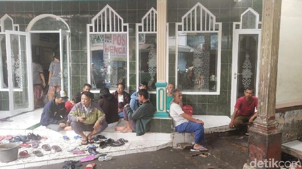 Tenda Dibangun, Korban Kebakaran Tomang Butuh Selimut-Dapur Umum