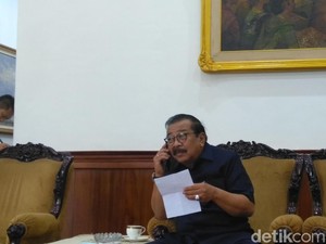 Wabup Trenggalek Tak Ngantor, Pakdhe Karwo: Kasus Pertama di Jatim