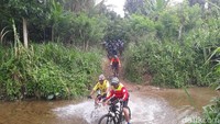Acara ini yang digelar pada hari Minggu pagi (20/01/19), di Alun-Alun Kecamatan Wonomulyo, Kabupaten Polewali Mandar. (Abdy Febriady/detikTravel)