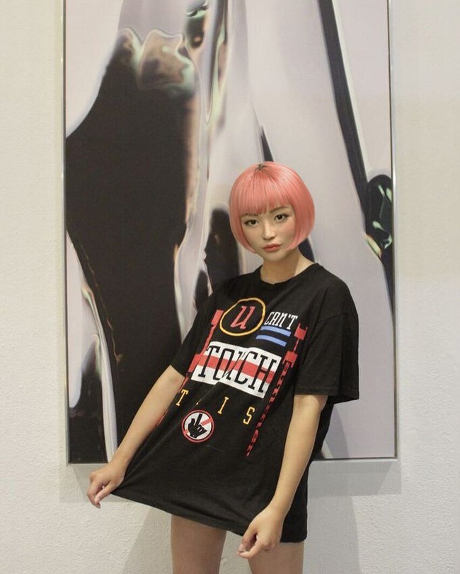 Model virtual dibuat dari hasil CGI (Computer-generated Imagery) yang ditampilkan seolah-olah mereka benar-benar hidup di dunia nyata. Foto: Instagram @imma.gram