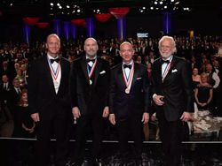 Diterpa Skandal Selingkuh, Jeff Bezos Tetap Tersenyum Lebar