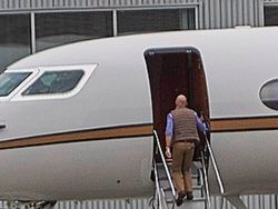 Diterpa Skandal Selingkuh, Jeff Bezos Tetap Tersenyum Lebar