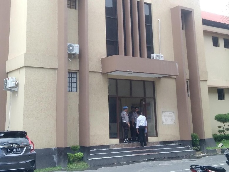 WN Prancis Bandar Sabu Kabur, Wakapolda NTB Akui Ada Kelalaian WN Prancis Bandar Sabu Kabur, Wakapolda NTB Akui Ada Kelalaian