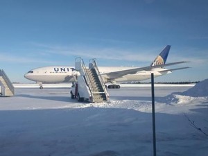 Penumpang United Airlines 16 Jam Terdampar di Suhu -30 Derajat Celsius