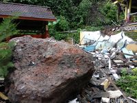 Longsor Terjang 2 Pendopo di Air Terjun Madakaripura