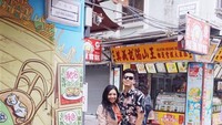 Ini dia sosok dibalik tokoh Mak Beti yang sedang naik daun. Videonya selalu jadi trending di YouTube. Video terbarunya saja yang baru diunggah sehari yang lalu sudah jadi trending kedua. Foto: Instagram arifmuhammaddd_