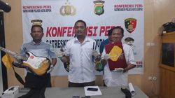 Komplotan Pembobol Rumah Kosong di Depok Curi Gitar hingga Laptop Komplotan Pembobol Rumah Kosong di Depok Curi Gitar hingga Laptop