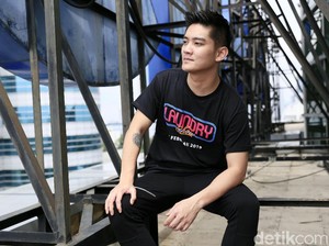 Gabung di Laundry Show, Boy William Kesusahan Tahan Logat Bule