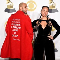 Rapper Swizz Beatz masih jadi suami Mashonda ketika dia selingkuh dengan Alicia Keys pada 2008. Keduanya lalu menikah pada 2010 dan dikaruniai dua anak. Cap pelakor melekat pada Alicia Keys dan ia juga pernah dihujat publik. Foto: Michael Loccisano/Getty Images
