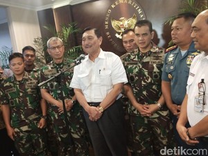 Luhut Apresiasi Kerja Keras Tim Penemu CVR Lion Air PK-LQP