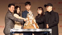 Mereka hadir dalam acara press conference serial tersebut yang akan tayang di Netflix. Dok. Netflix