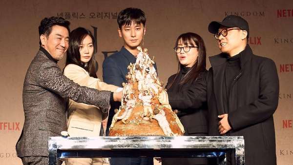 Curhat Sutradara dan Pemeran Serial Kingdom Curhat Sutradara dan Pemeran Serial Kingdom