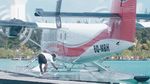 Foto: Pesawat Amphibi dan Pilot Nyeker di Maldives