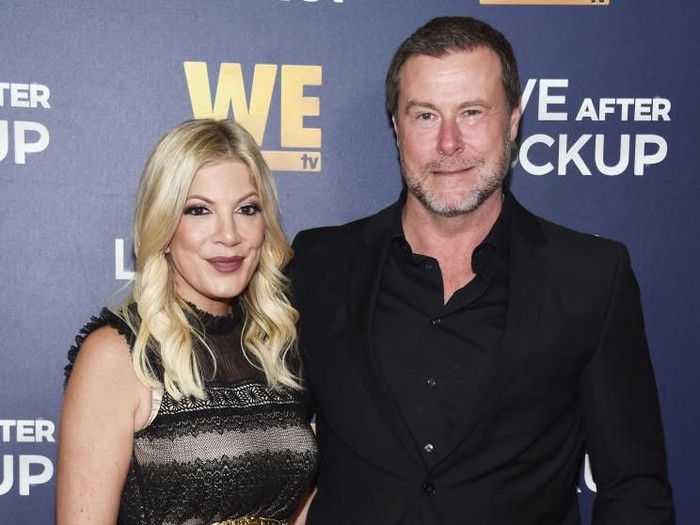 BEVERLY HILLS, CA - DECEMBER 11:  Tori Spelling and Dean McDermott arrive at WE tvs Real Love: Relationship Reality TVs Past, Present & Future event at The Paley Center for Media on December 11, 2018 in Beverly Hills, California.  (Photo by Amanda Edwards/Getty Images)