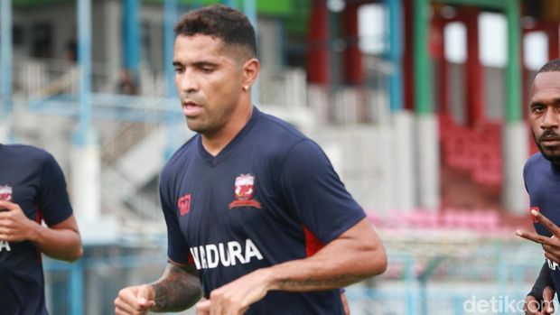 Alberto Goncalves