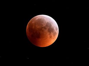 Amankah Lihat Super Blood Moon 26 Mei dengan Mata Telanjang? Ini Kata BMKG