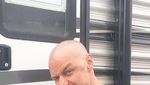 Yuk, Intip Pose Seru James McAvoy Saat Cicip Cupcake hingga Biskuit!