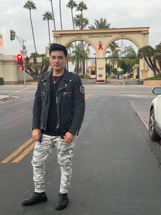 Setelah ikut-ikut casting kurang lebih satu tahun, saya diterima berperan di salah satu drama yang tayang di Netflix. Syutingnya akan mulai Februari. PH-nya yang bikin sama dengan Walking Dead. Ceritanya ada dramanya, ada juga actionnya, cerita Beneval kepada Wolipop di Harbin, China, Kamis (17/1/2019).  Foto: dok. Beneval