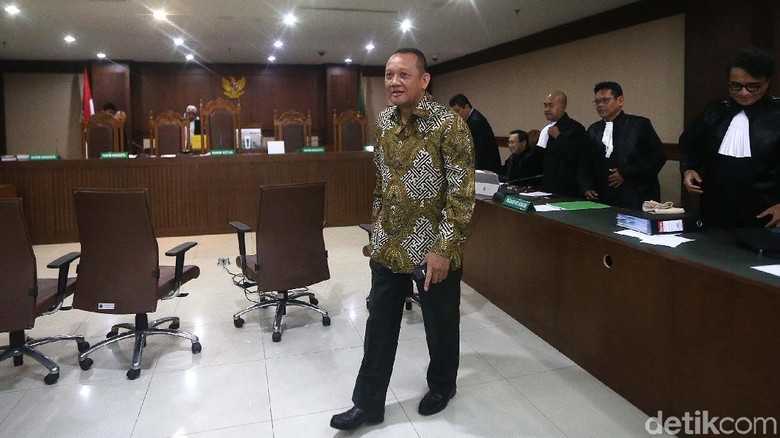 Cerita Nurhadi Sobek Dokumen Perkara Sebelum Digeledah KPK Cerita Nurhadi Sobek Dokumen Perkara Sebelum Digeledah KPK