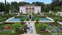 Yang paling sering muncul di Instagram adalah Italian Renaissance Garden yang bergaya abad ke-15 dan 16. Begitu melihat tamannya, wow! (Fitraya/detikTravel)  