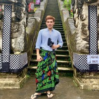 Selain berkarier sebagai aktor, Beneval pun kini menjadi Youtuber bersama empat rekan lainnya. Mereka membuat Youtube dengan nama Percikan Indonesia yang akan rilis pada Februari mendatang.  Foto: dok. Beneval